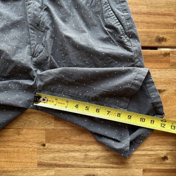 Old Navy Bermuda Shorts Mens Sz 31 Slim Blue White Polka Dot Shorts Preppy Beach - Picture 5 of 8